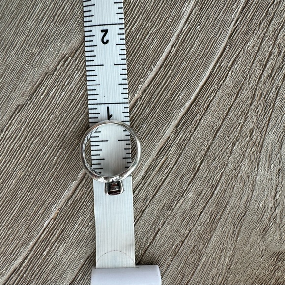 James Avery Sterling Silver Rare Retired Scrolled Heart Garnet ring - Picture 5 of 6